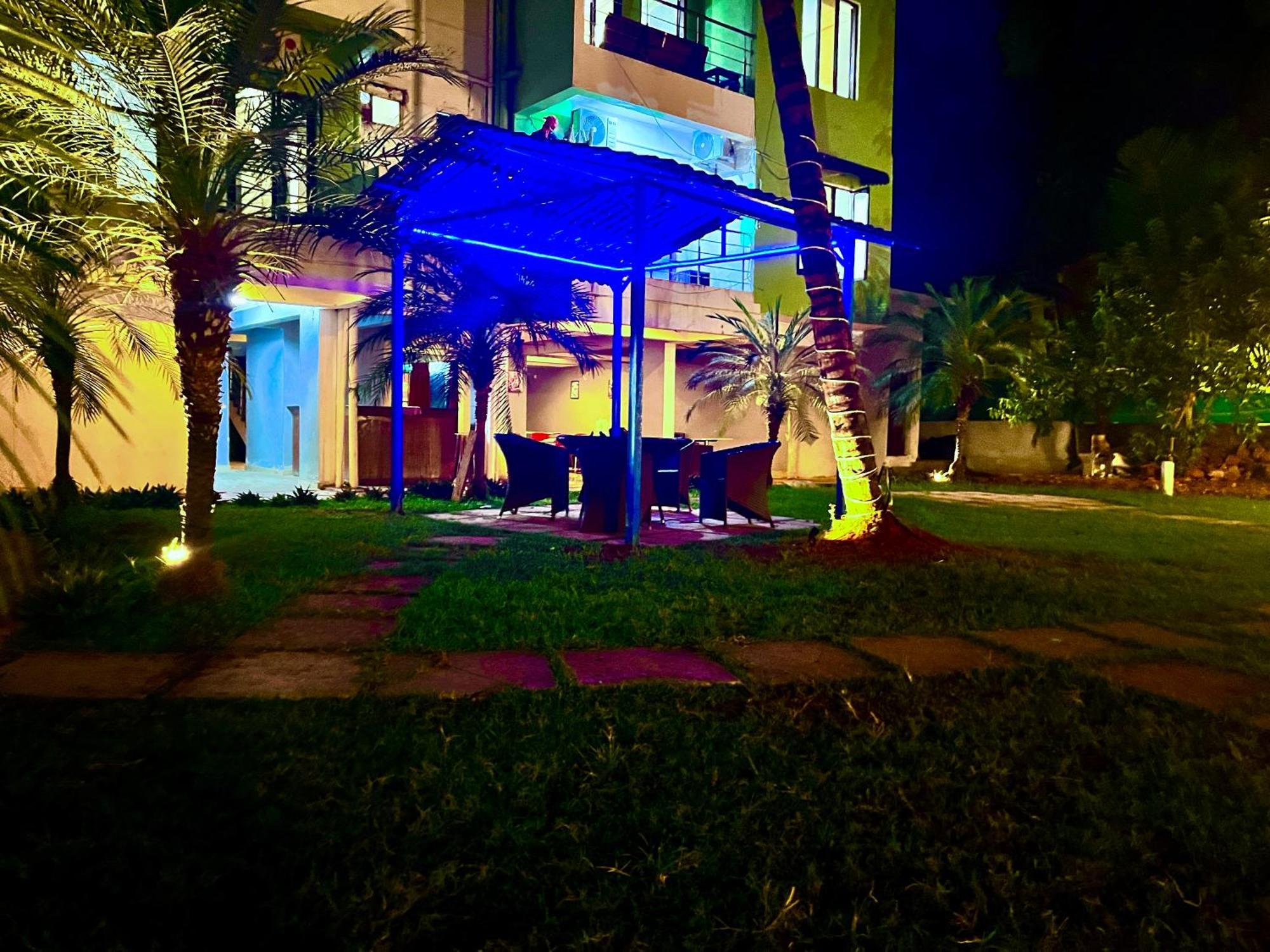 The Calagute Beach Resort By Shivam Resort 1 Km From Beach Candolim Ngoại thất bức ảnh