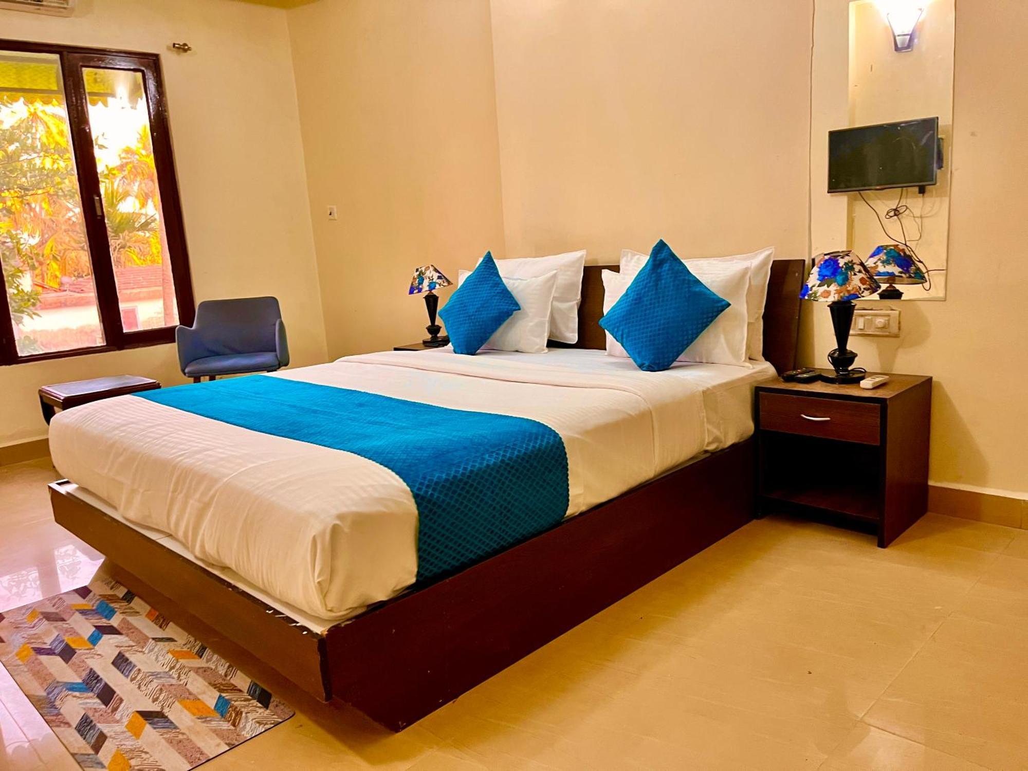 The Calagute Beach Resort By Shivam Resort 1 Km From Beach Candolim Ngoại thất bức ảnh
